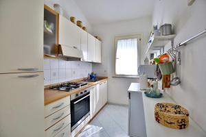 Villetta La Nassa - Comoda Villetta con Piscina Privata