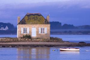 Villas Maison en bois avec piscine a 1000 m des plages. : photos des chambres