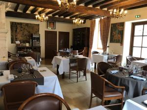 Hotels LOGIS HOTEL - Le Relais Saint Vincent : photos des chambres