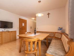 Apartment Apart Romantica-3 by Interhome