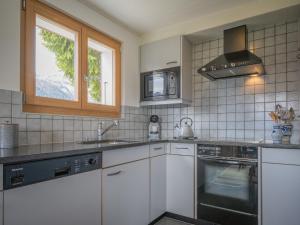 Chalet Phipalo by Interhome