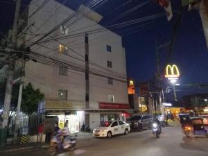 La Casa Hungary 109 Kassel Residences Near NAIA