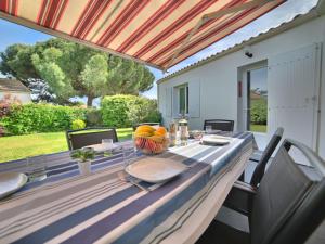 Maisons de vacances Holiday Home Le Clos de la Grange by Interhome : photos des chambres