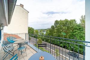 Appartements Lyon Cite-Le Rooftop-10 pers-balcon-Caluire : photos des chambres