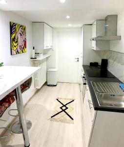 Sejours chez l'habitant Superbe studio prive : photos des chambres