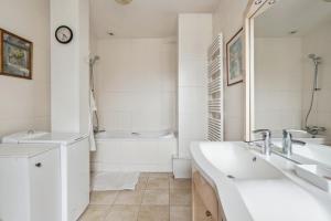 Charming apt for 5 people in Paris by Weekome
