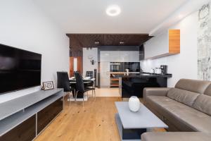 Diamond Apartment by Renters Prestige