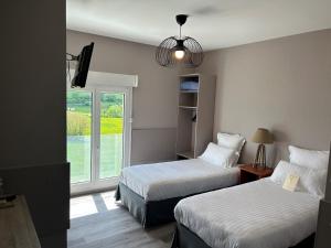 Hotels Logis Les Voiliers : photos des chambres