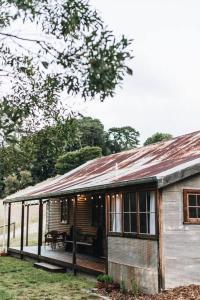 Pickers Hut - A Country Style Featured Dream Stay