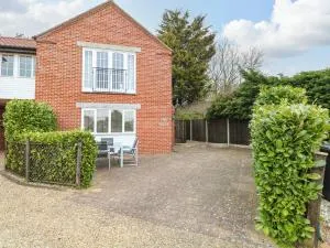 30 Burtons Mill - Sutton