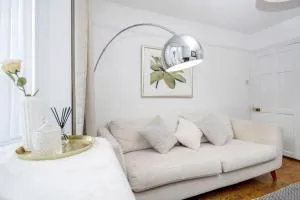 Stylish Victorian 3 Bed House Huge Garden/Parking - 弗吉尼亚沃特