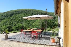 B&B / Chambres d'hotes Oltarcie - Maison d'hote avec piscine : photos des chambres