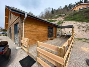 Les Chalets des Capucines & Jacuzzi privatif : photos des chambres