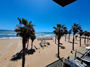 Luxury Apartment La Mata right by the sea