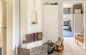 3 Bedroom Stunning Home In Mellerud