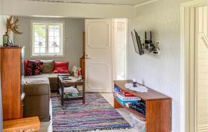 3 Bedroom Stunning Home In Mellerud