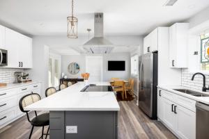 Palmetto Grove Walk to Shem Creek Mins to Dwtn