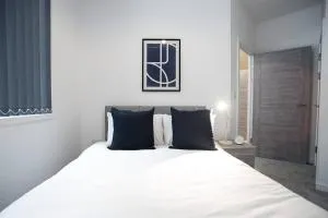 Bayard Apartments City Centre 2 Bedroom Apartment - March