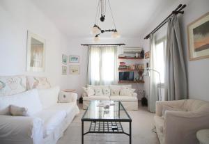 Villa with View of Agios Ioannis and Pool with Jacuzzi