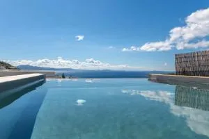 Villa with View of Agios Ioannis and Pool with Jacuzzi - Agios Ioannis