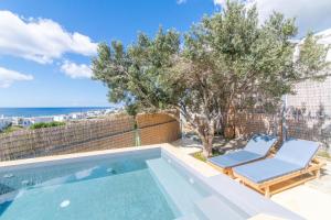 Villa with View of Agios Ioannis and Pool with Jacuzzi