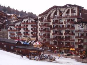 Appartements Ski-in ski-out 1 bed, La Tania : photos des chambres