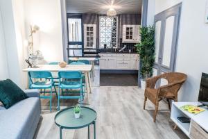 Appartements Le MIAMI - Chaleureux 4 pers- Oullins centre- Lyon : photos des chambres