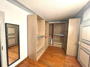 Spacious apartment in the heart of the center