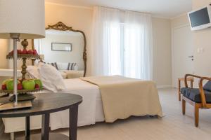 Kiss Beachfront Hotel & Restaurant