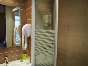Hotels Hotel Atoll : photos des chambres