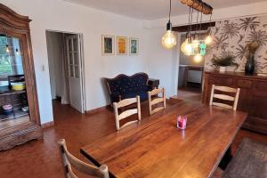 Maisons de vacances Villa le Roc, pour 10 pers, jardin et piscine : photos des chambres