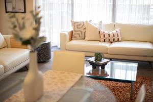 Prime 2BR Suite on Mounts Bay Road