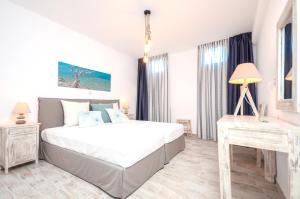 Welcoming Villa in Naxos with Sea and Mountain Views