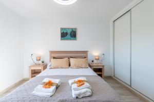 797 Holiday Rentals - Apartamento para 3 en Piscis con piscinas