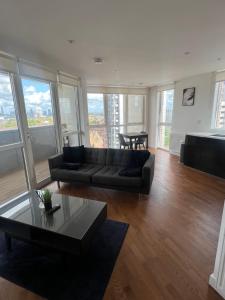 London City Two Bedroom Apartment