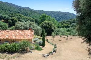 Maisons de vacances Maison de 2 chambres avec piscine partagee jardin amenage et wifi a Sartene : photos des chambres