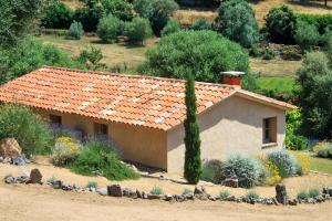 Maisons de vacances Maison de 2 chambres avec piscine partagee jardin amenage et wifi a Sartene : photos des chambres