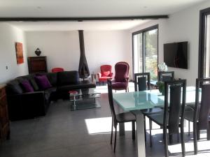 Villas Villa charmante a Eyragues avec piscine privee : photos des chambres