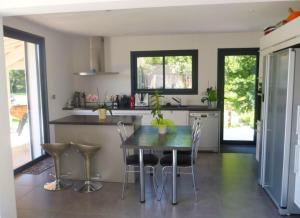 Villas Villa charmante a Eyragues avec piscine privee : photos des chambres