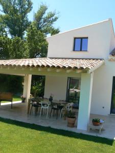 Villas Villa charmante a Eyragues avec piscine privee : photos des chambres