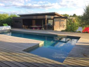 Villas grande villa, piscine chauffee, proche Bordeaux : photos des chambres