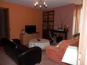 Appartement spacieux avec grand patio, 1er étage