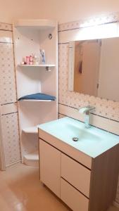 Charming studio in Albufeira 40 m² with shared pool