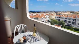 Charming studio in Albufeira 40 m² with shared pool