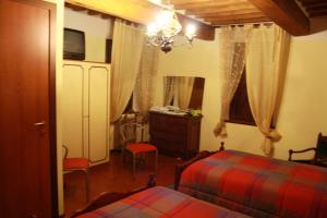 Twin Room with Bathroom