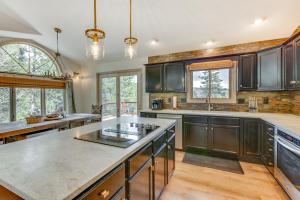 Angel Fire Rental Cabin with Hot Tub and Mountain View