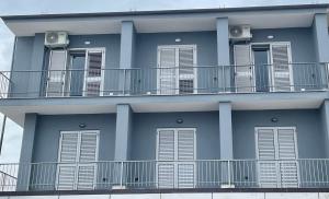 H&A Guest House - 3hvězdičkové hotely ve městě Divjakë