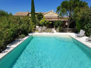 Villa de 5 chambres avec piscine privee jardin clos et wifi a Seguret