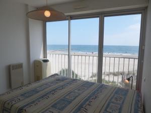 Duplex F3 en bord de plage, 6 couchages, Carnon - Animaux admis, Wifi, parking privé - FR-1-715-19