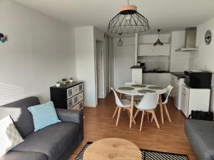 Appartements Appartement Saint-Cast-le-Guildo, 2 pieces, 4 personnes - FR-1-700-14 : photos des chambres